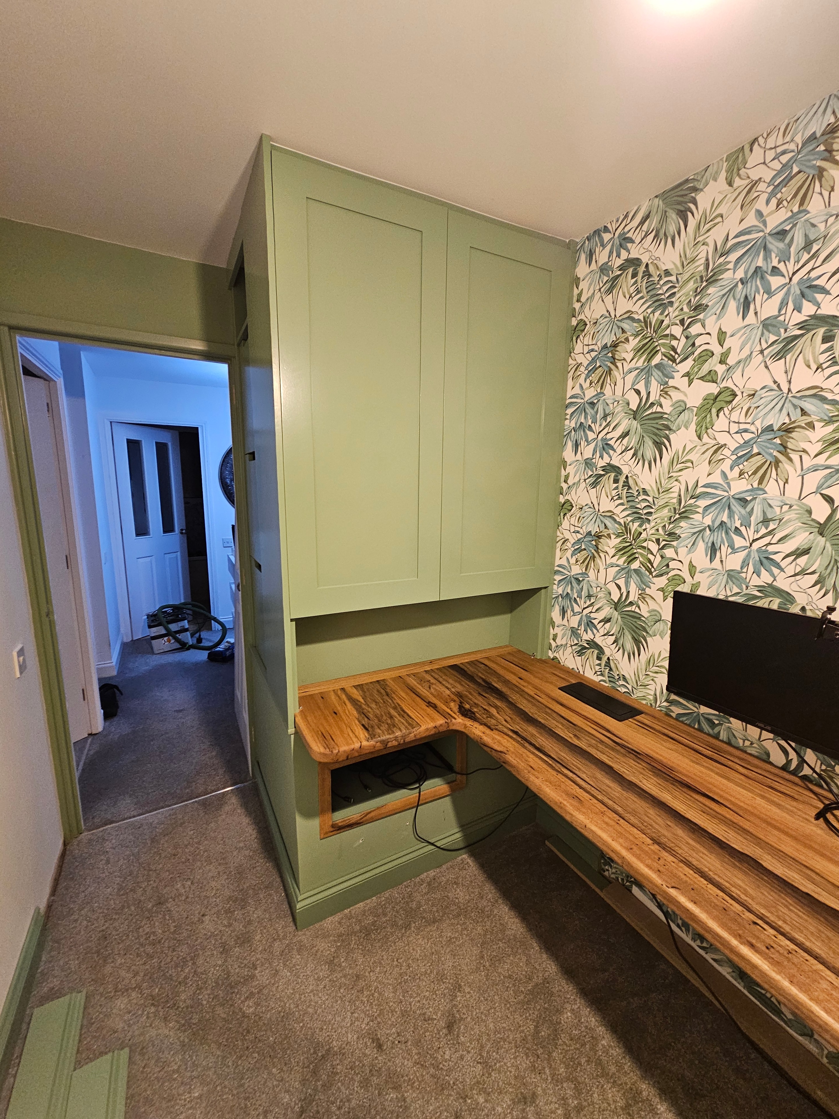 Full fitted home office